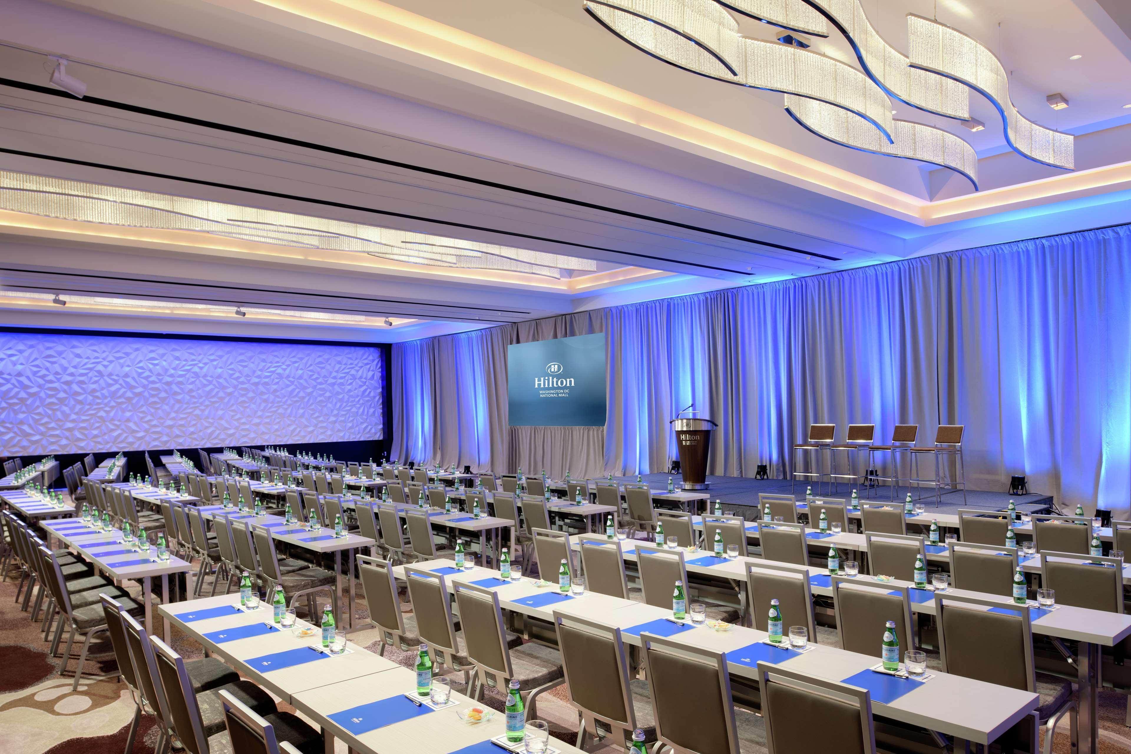 Hilton Dc National Mall The Wharf 4*