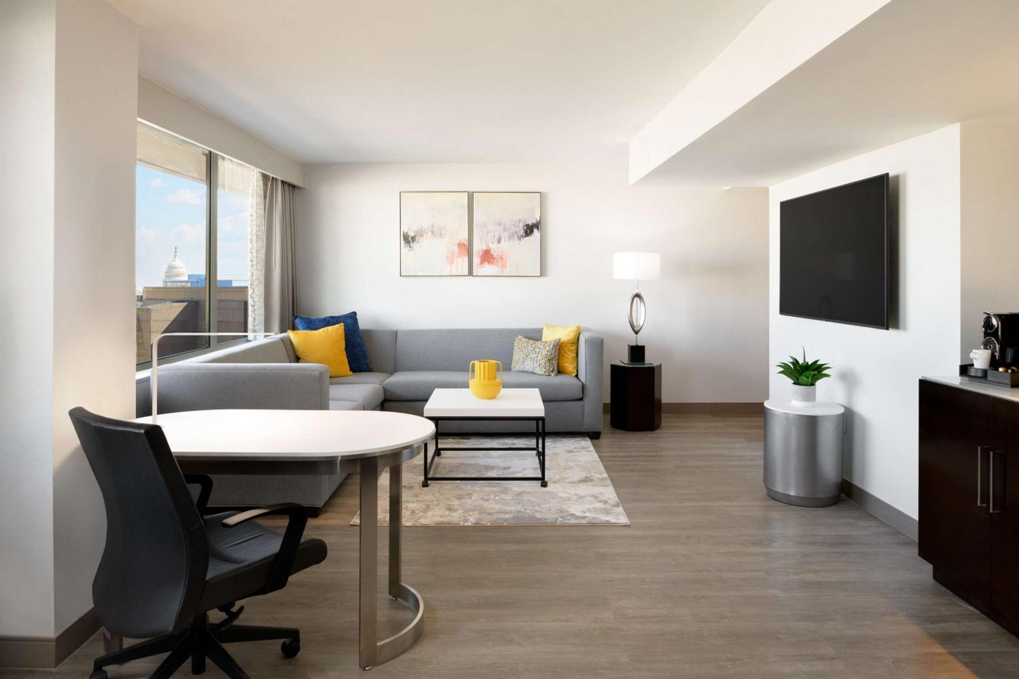 Hotel Hilton Dc National Mall The Wharf 4*